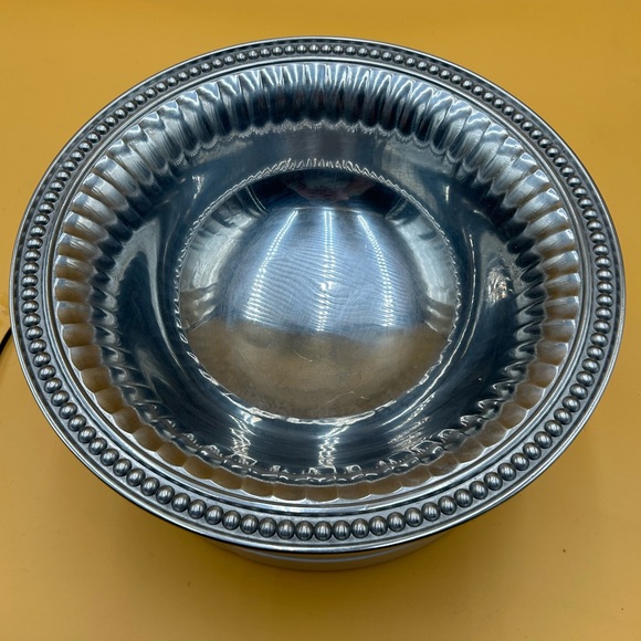 Wilton Armetale flutes and pearls serving bowl, Christmas, Easter, thanksgiving - Picture 1 of 5